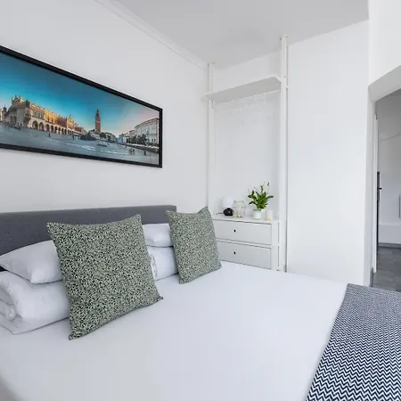 Zyblikiewicza 5- Apartment- Old Town דירה קרקוב